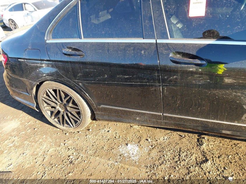 2009 MERCEDES-BENZ C 300 VIN: WDDGF81X29R069374