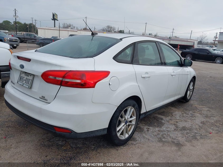 Vin: 1fadp3f27gl359903, lot: 41928472, ford focus se 20164