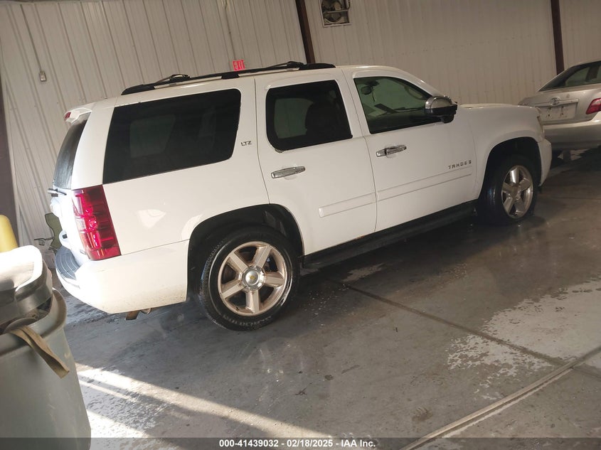 2007 CHEVROLET TAHOE VIN: 1GNFK13047J352127