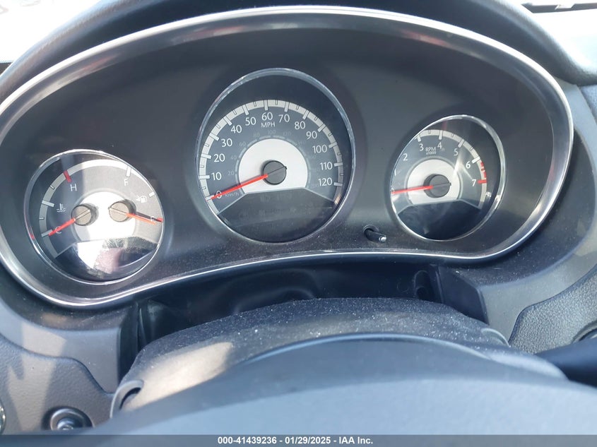 2012 CHRYSLER 200 VIN: 1C3CCBCG8CN326195