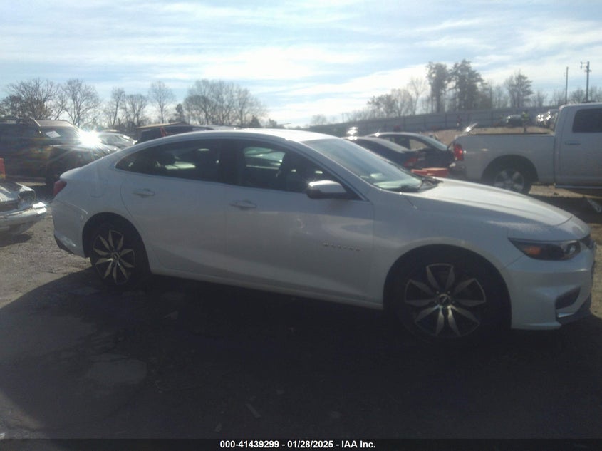 2017 CHEVROLET MALIBU VIN: 1G1ZE5ST5HF105888