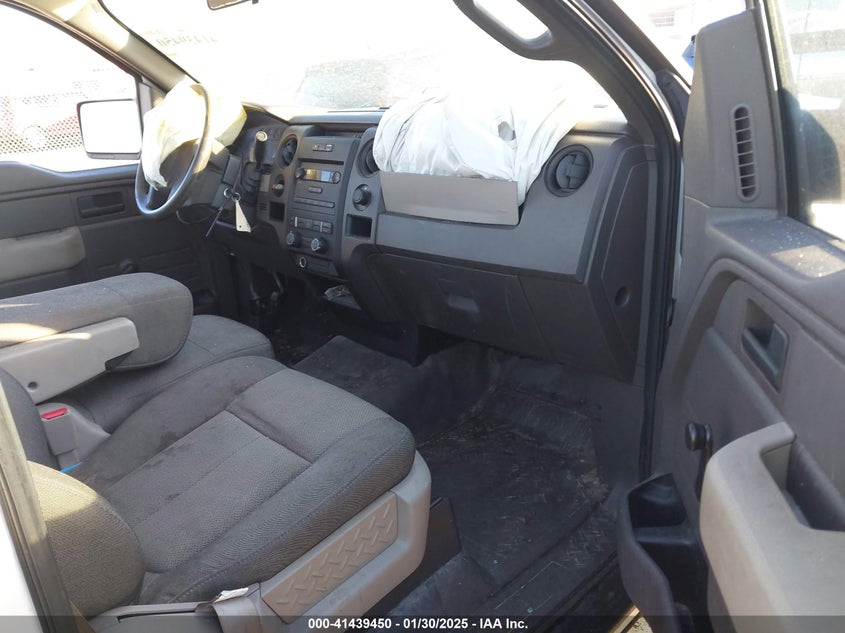 2010 FORD F150 VIN: 1FTMF1CW0AKA97325