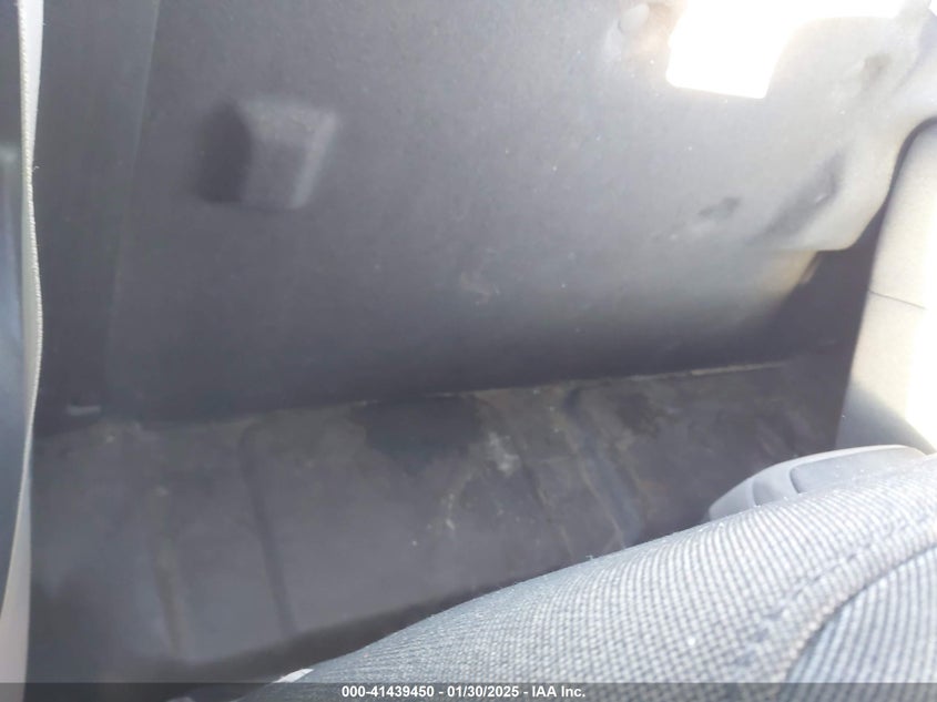 2010 FORD F150 VIN: 1FTMF1CW0AKA97325
