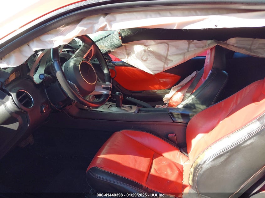 2010 CHEVROLET CAMARO VIN: 2G1FK1EJ5A9158992