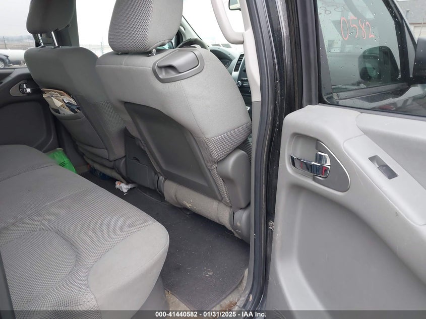 2011 NISSAN FRONTIER VIN: 1N6AD0EV8BC450426