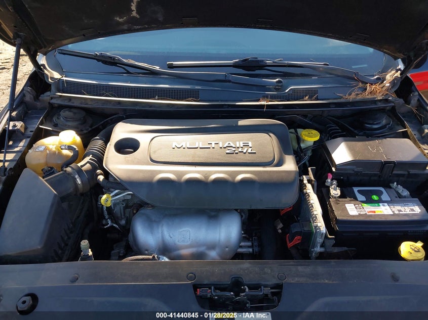 2016 CHRYSLER 200 VIN: 1C3CCCAB3GN102304