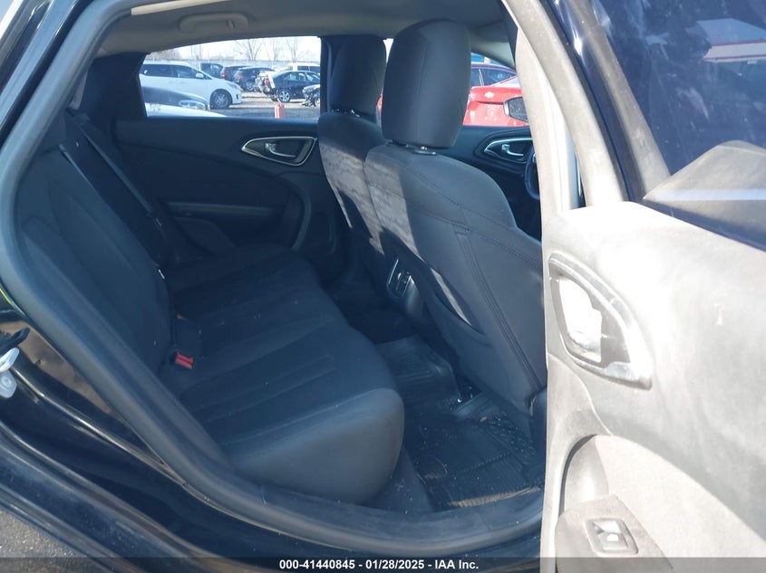 2016 CHRYSLER 200 VIN: 1C3CCCAB3GN102304
