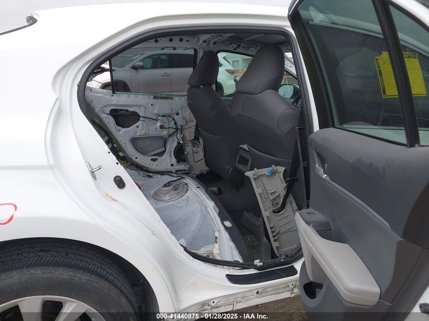 2018 TOYOTA CAMRY VIN: 4T1B11HK2JU584859