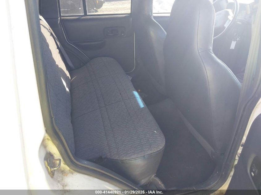 1999 Jeep Cherokee Sport/Classic VIN: 1J4FF68S8XL63641 Lot: 41440921