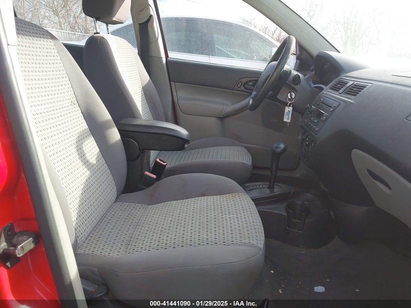 2006 FORD FOCUS VIN: 1FAFP34N96W146678