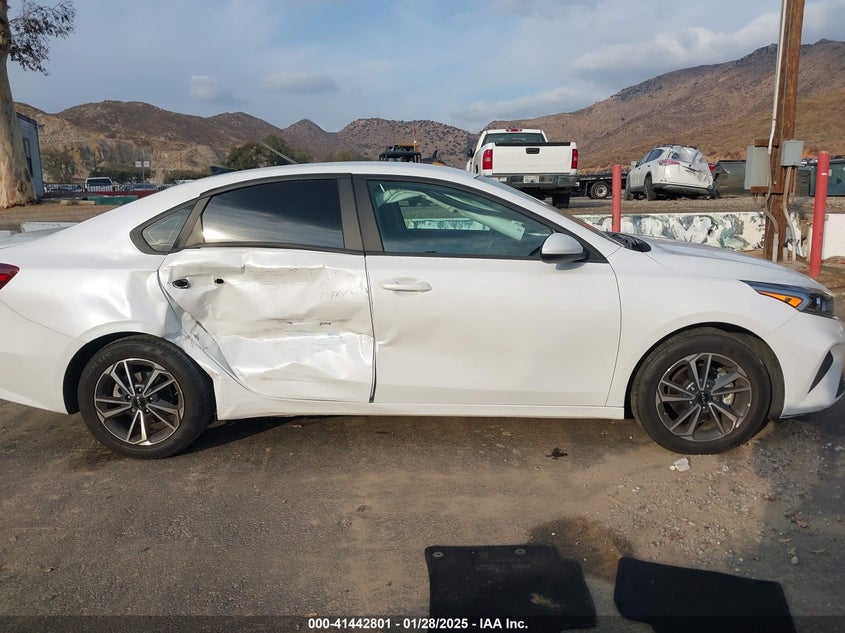 2023 KIA FORTE LXS - 3KPF24AD7PE653570