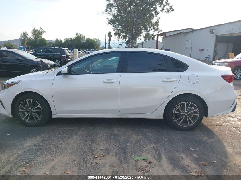 2023 KIA FORTE LXS - 3KPF24AD7PE653570