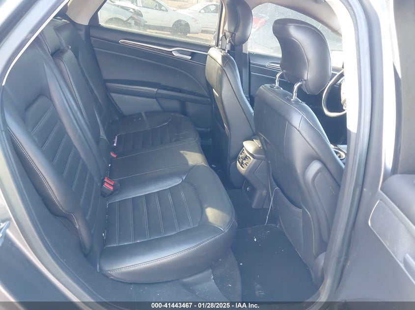 2013 FORD FUSION VIN: 3FA6P0HR9DR121713