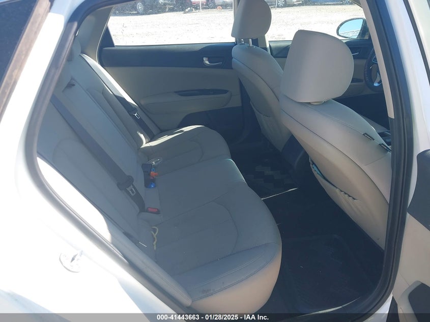 2016 KIA OPTIMA VIN: KNAGT4L3XG5096278
