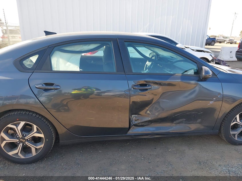 2021 KIA FORTE LXS - 3KPF24AD8ME281488