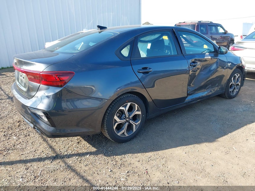 2021 KIA FORTE LXS - 3KPF24AD8ME281488
