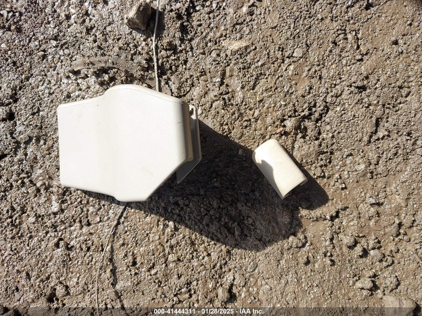 2004 Toyota Camry Le VIN: 4T1BE32K54U890192 Lot: 41444311