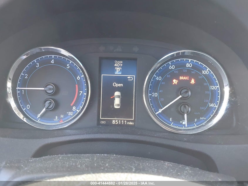 2018 TOYOTA COROLLA SE - 2T1BURHE2JC053999