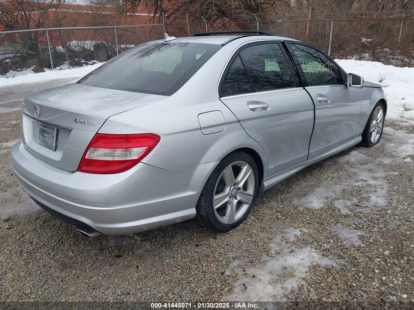 2011 MERCEDES-BENZ C 300 VIN: WDDGF8BB8BR160965