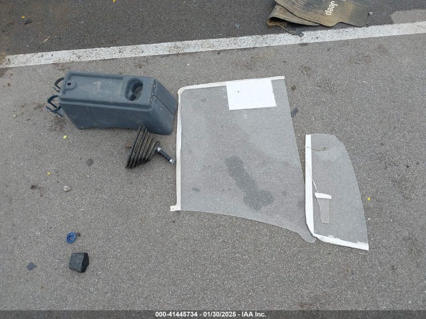 1989 Jeep Wrangler / Yj Islander VIN: 2J4FY39T9KJ128708 Lot: 41445734