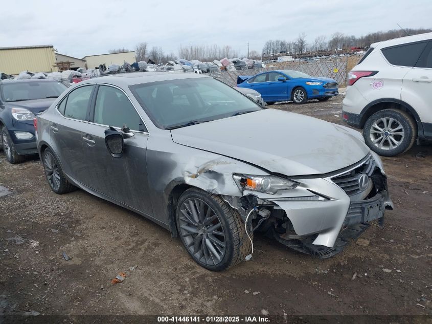 2016 Lexus IS300