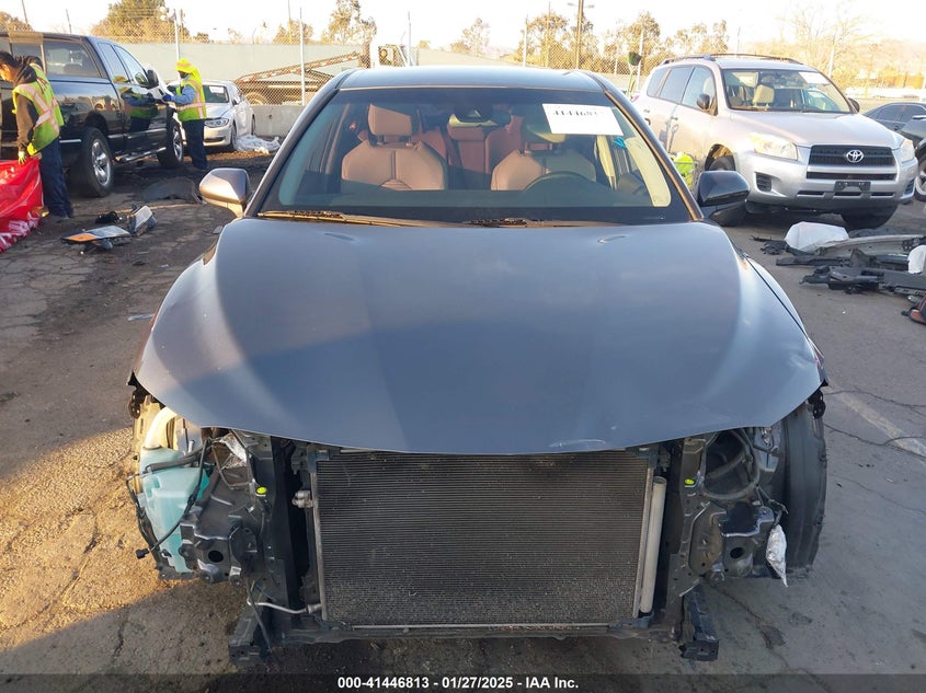 2018 TOYOTA CAMRY SE - 4T1B11HK4JU539762