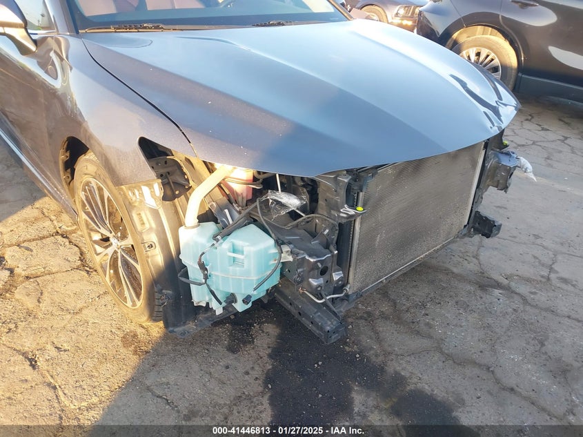 2018 TOYOTA CAMRY SE - 4T1B11HK4JU539762