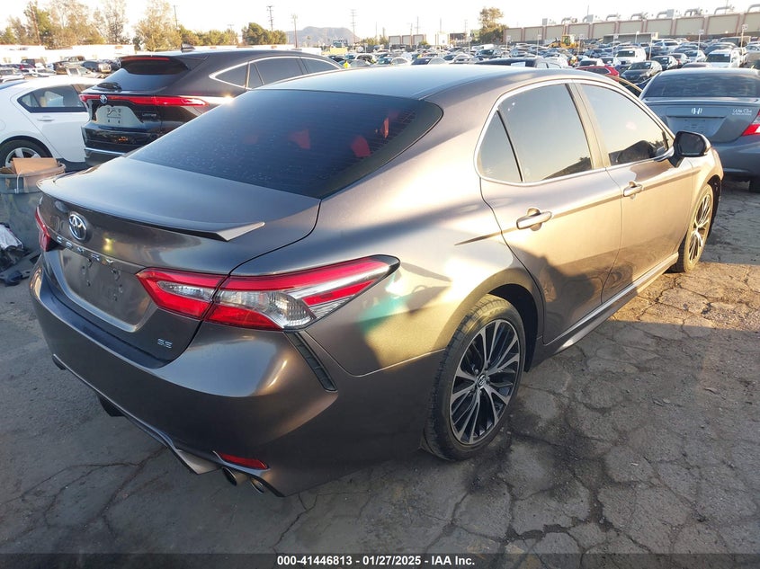 2018 TOYOTA CAMRY SE - 4T1B11HK4JU539762