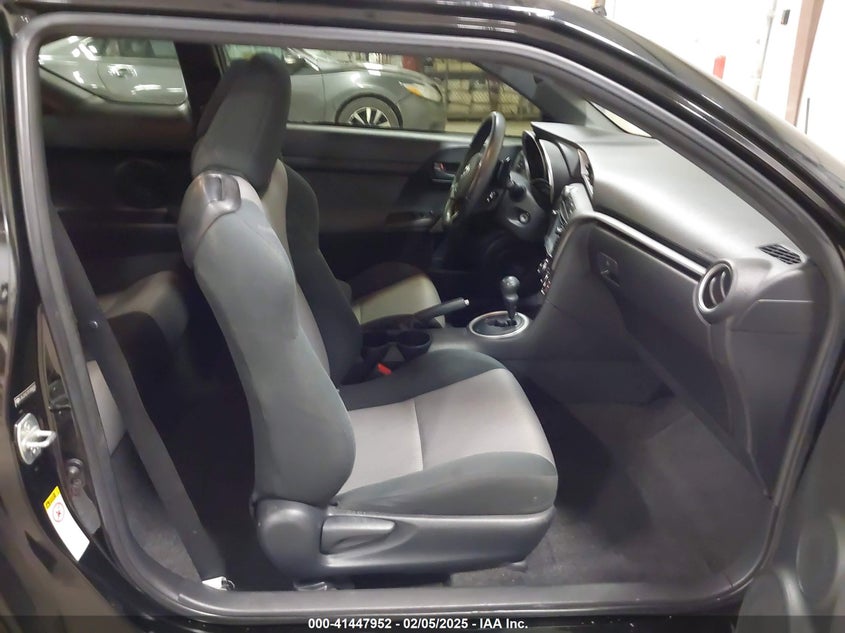2015 SCION TC VIN: JTKJF5C77F3089252