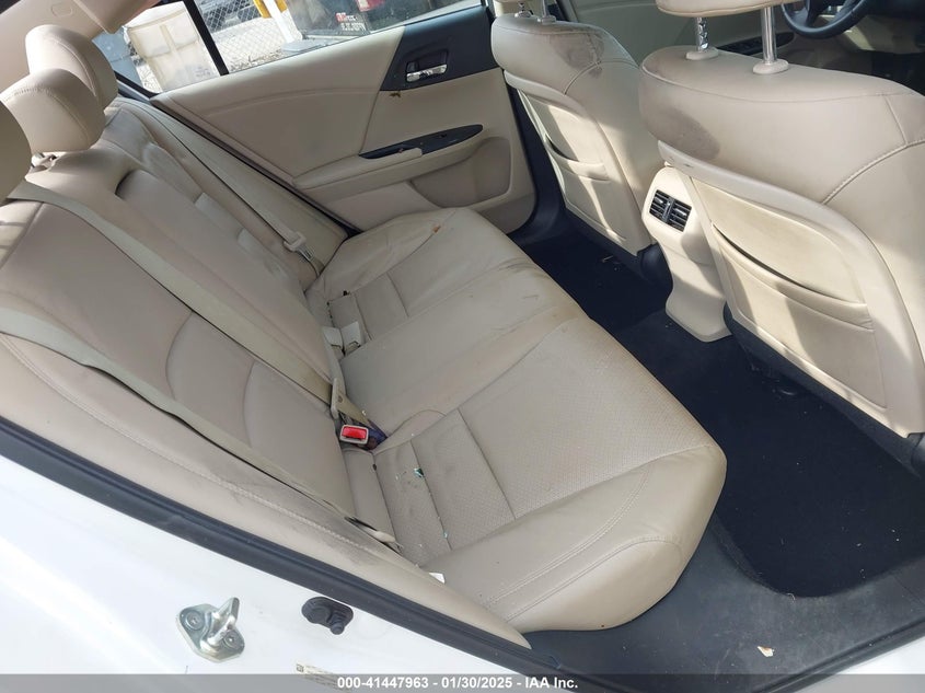2014 HONDA ACCORD VIN: 1HGCR2F85EA112582