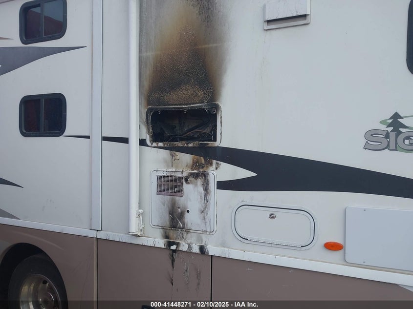 2008 Ford F550 Super Duty Stripped Chass VIN: 1F6NF53Y170A05028 Lot: 41448271