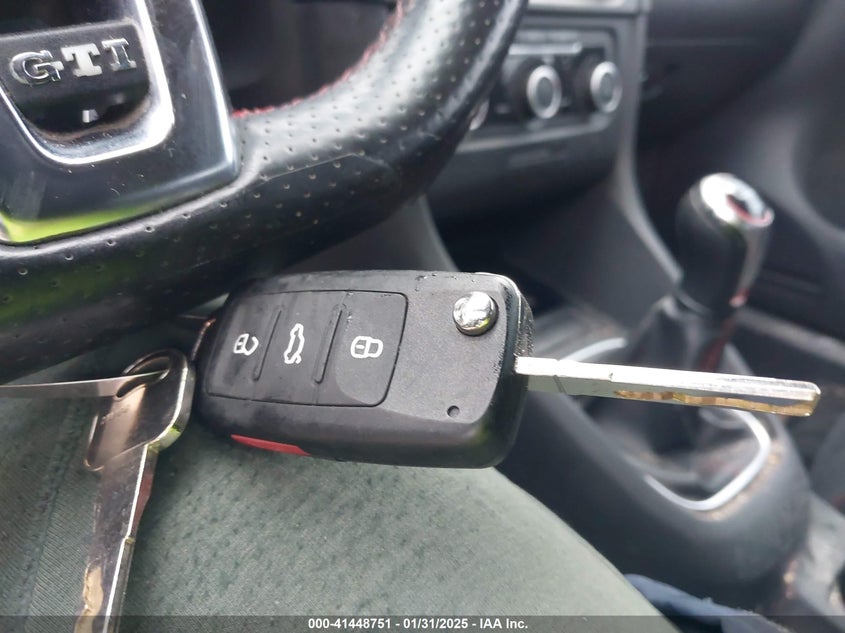 2012 VOLKSWAGEN GTI VIN: WVWED7AJ7CW314014