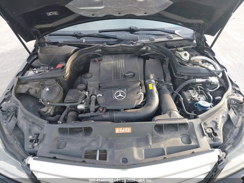 2012 MERCEDES-BENZ C 250 VIN: WDDGF4HB4CR205112