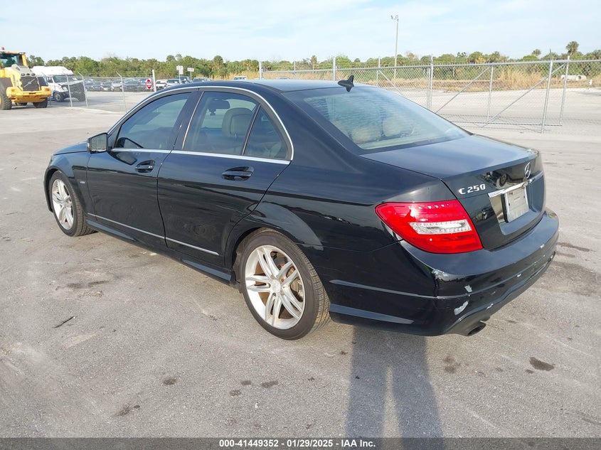 2012 MERCEDES-BENZ C 250 VIN: WDDGF4HB4CR205112