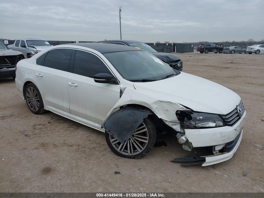 2015 VOLKSWAGEN PASSAT VIN: 1VWBS7A35FC029681
