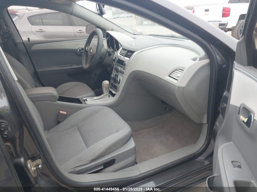 2011 CHEVROLET MALIBU VIN: 1G1ZB5E17BF224584