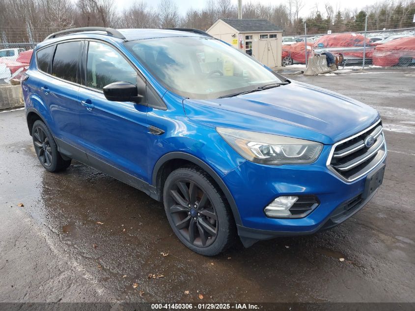 VIN 1FMCU9GD1HUD14142 2017 FORD ESCAPE no.1