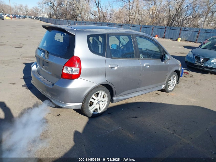 2007 HONDA FIT VIN: JHMGD38647S060969