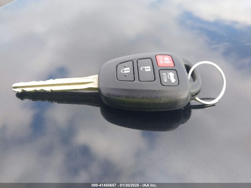 2017 Toyota Corolla Le VIN: 2T1BURHE9HC860823 Lot: 41450657