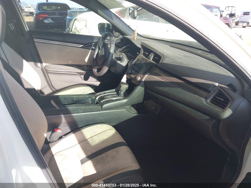 2018 HONDA CIVIC VIN: SHHFK7H51JU231102
