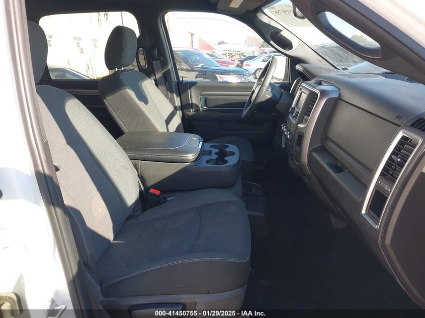 2024 RAM 1500 CLASSIC VIN: 1C6RR7LG7RS124354