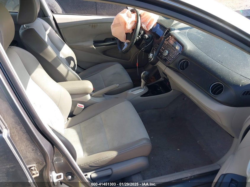 2013 HONDA INSIGHT VIN: JHMZE2H74DS001344