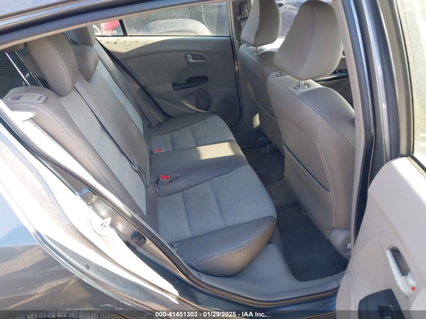 2013 HONDA INSIGHT VIN: JHMZE2H74DS001344