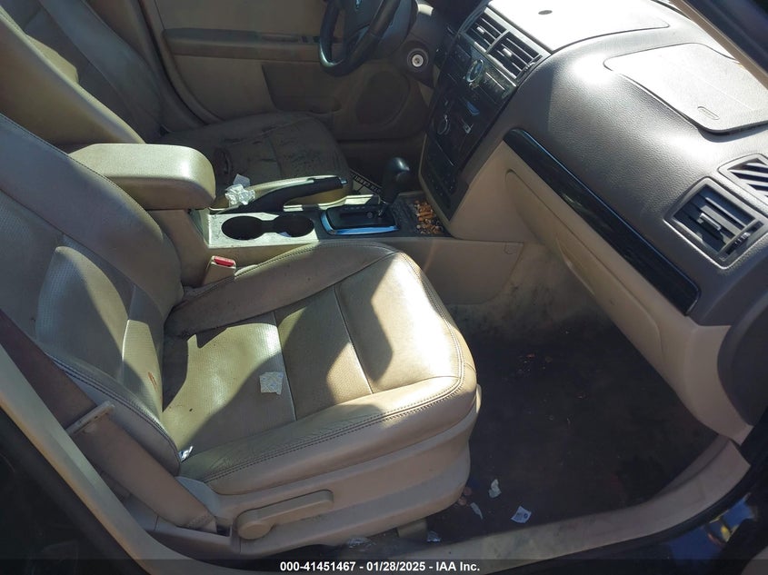 2007 FORD FUSION VIN: 3FAHP08177R231800
