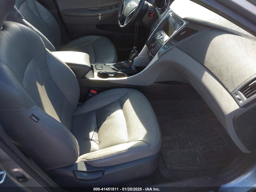 2023 HYUNDAI ELANTRA VIN: 5NPLP4AG5PH114603