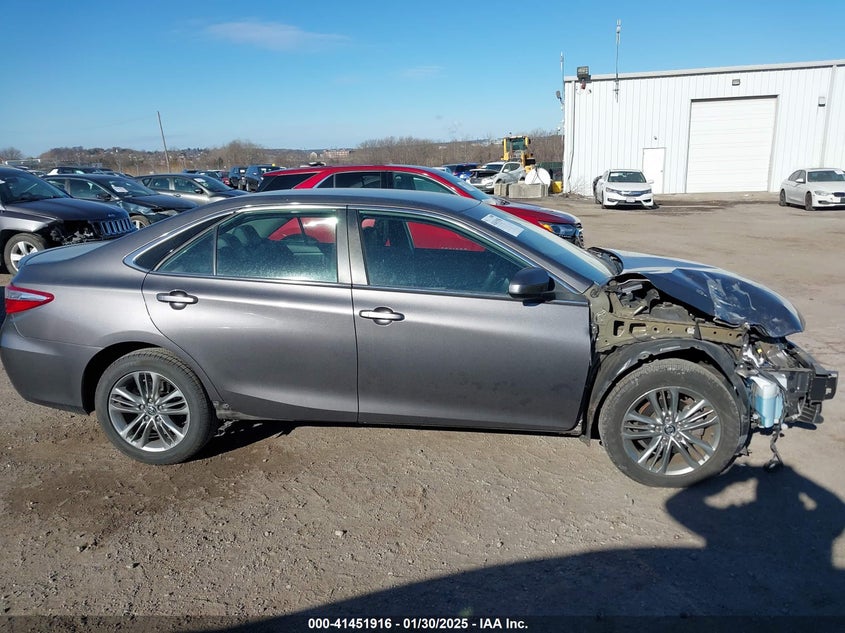 2017 TOYOTA CAMRY SE - 4T1BF1FKXHU429121