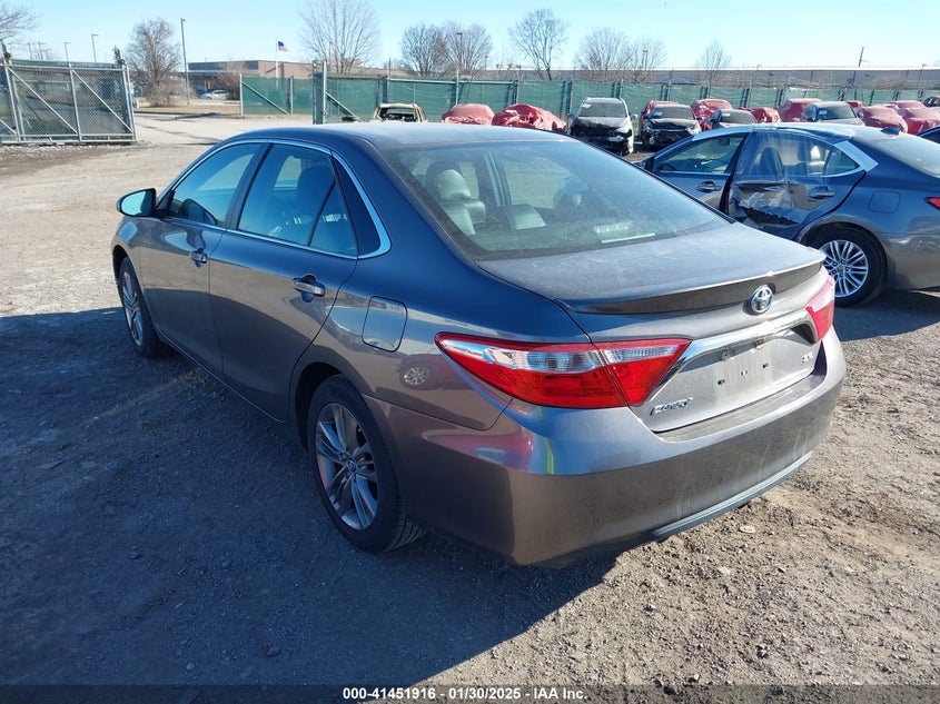 2017 TOYOTA CAMRY SE - 4T1BF1FKXHU429121