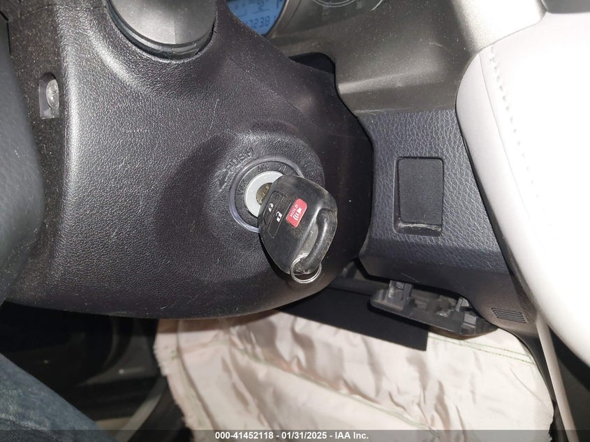 2014 TOYOTA RAV4 XLE - 2T3WFREV8EW129656