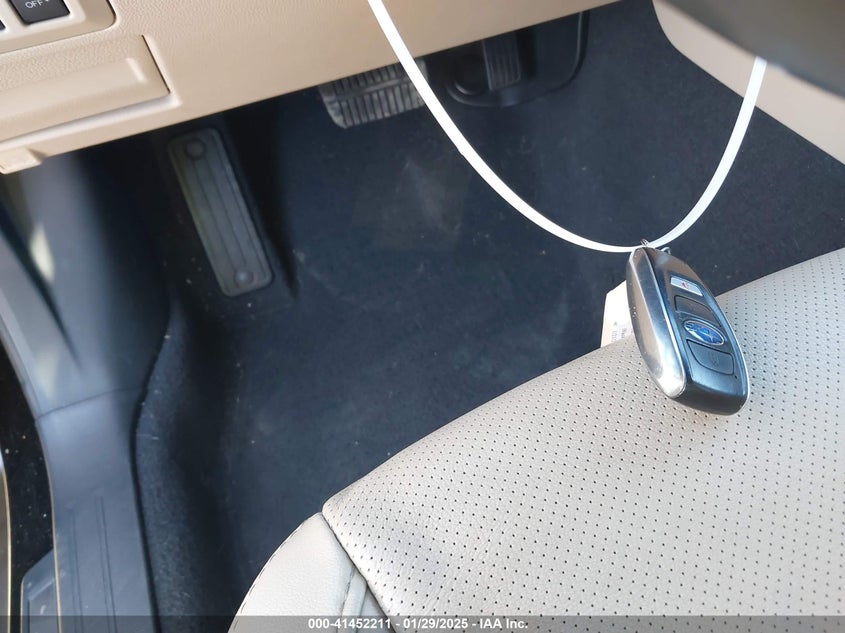 2017 SUBARU OUTBACK 2.5I LIMITED - 4S4BSANC8H3421496