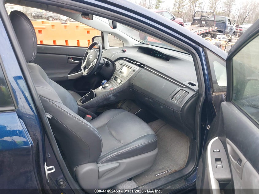 2014 TOYOTA PRIUS VIN: JTDKN3DU6E1747919